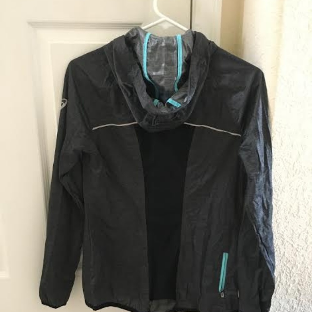 Asics Rain Jacket - Picture 2 of 4